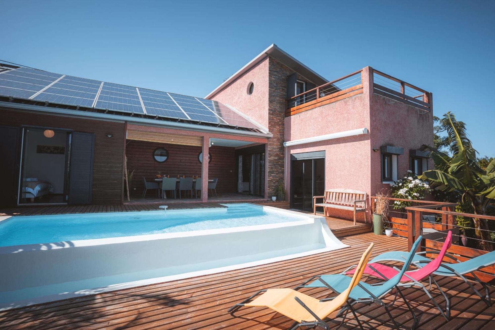 Villa Sunset St Leu, Avec Sa Vue Plongeante Sur La Mer Saint-Leu Luaran gambar
